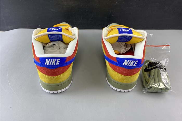 nike sb dunk low puff n stuff  313170-341